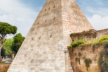 pirámide de cestio rom 2