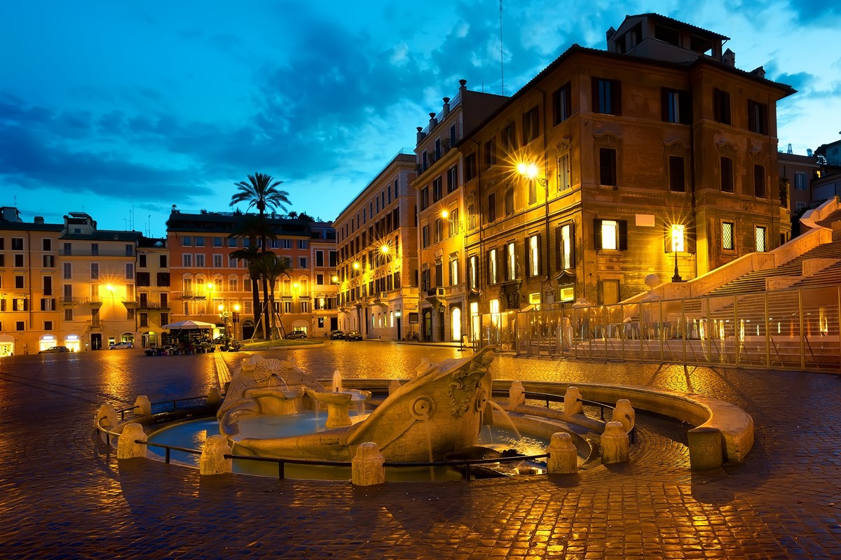 Plaza de España por la noche