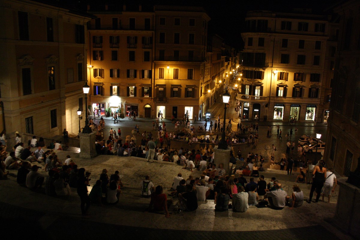 Plaza de España en la noche