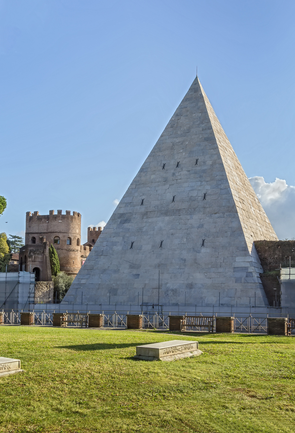 Pyramid Of Cestius Rome